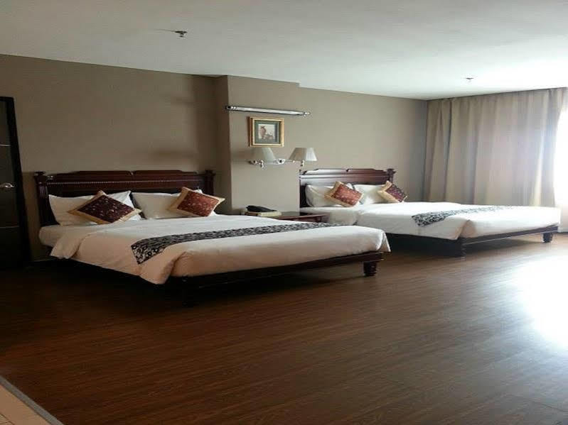 Penview Hotel Kuching Dış mekan fotoğraf